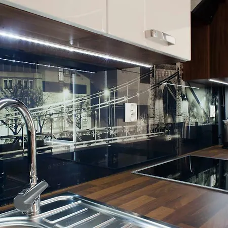 Отель Aparts Dabrowskiego Вроцлав